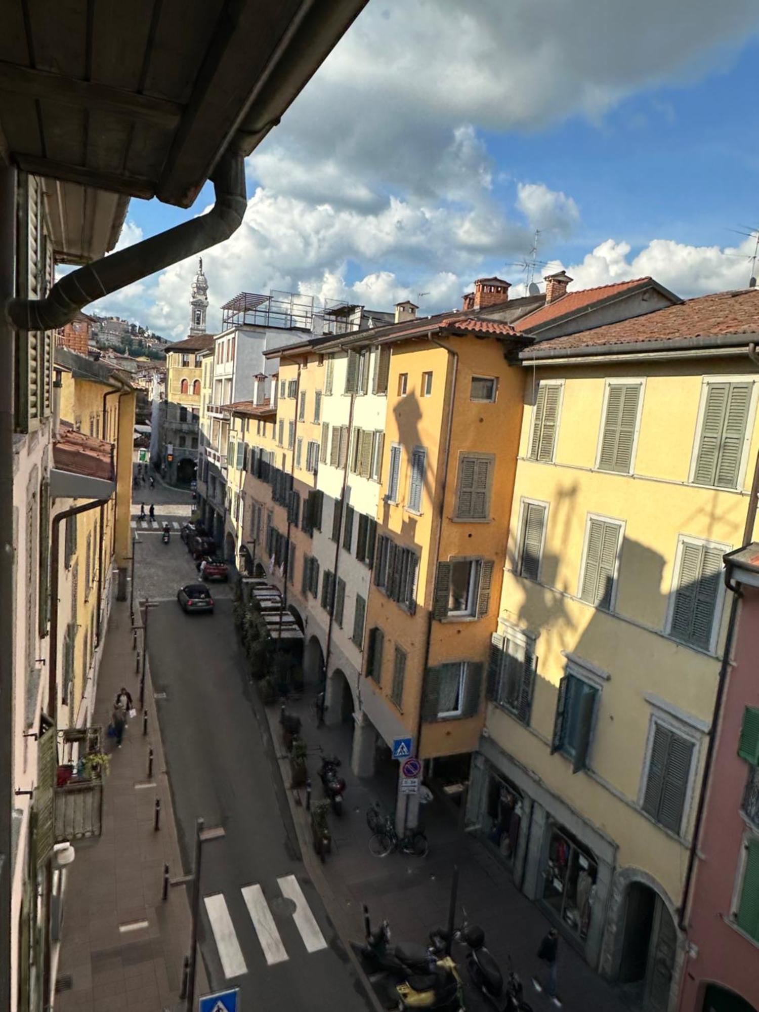 La Mansardina Di San Leonardo Daire Bergamo Dış mekan fotoğraf