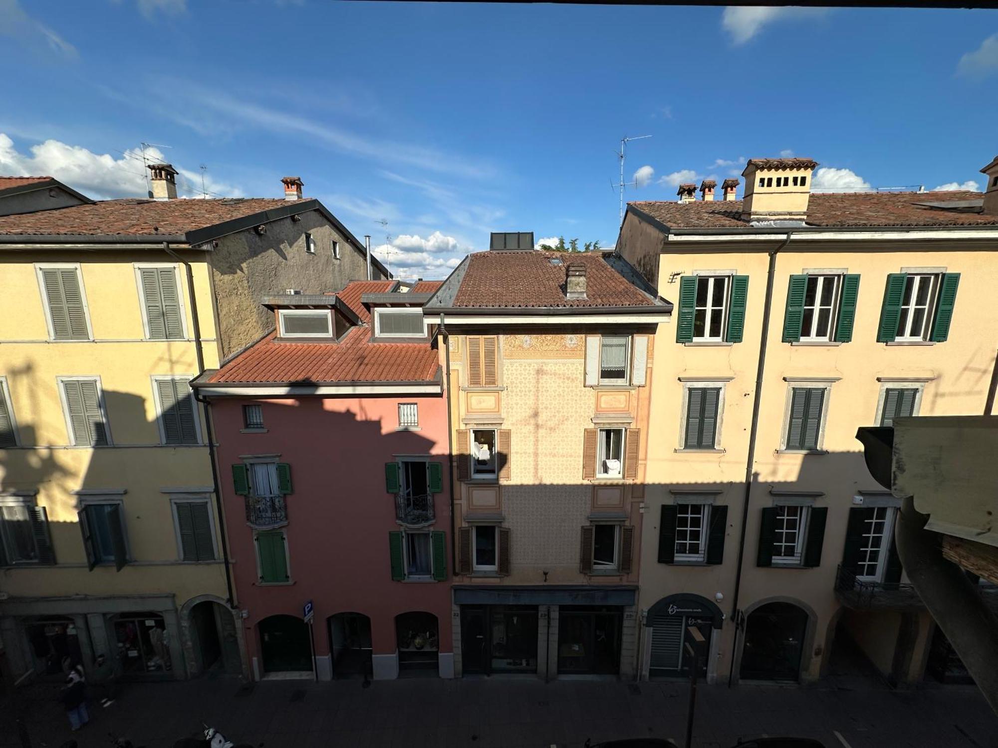 La Mansardina Di San Leonardo Daire Bergamo Dış mekan fotoğraf